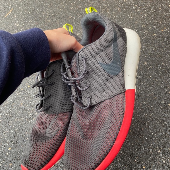 Various shoe lot - Picture 8 of 8